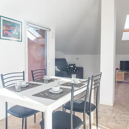 Skyview - Penthouse Few Steps From Metro Apartment Milan